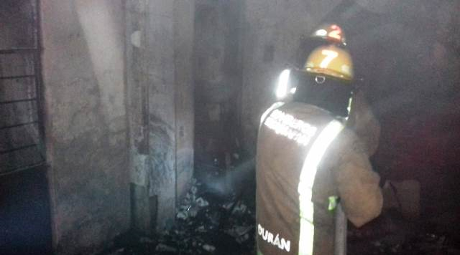 Se incendia casa en fraccionamiento de Huajuapan de León | El Imparcial de Oaxaca