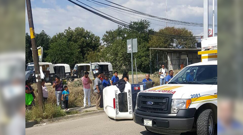 Mototaxi es embestido y vuelca en Santa Cruz Xoxocotlán | El Imparcial de Oaxaca