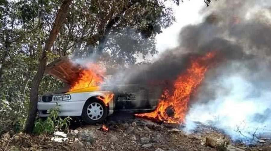 Se incendia taxi en Miahuatlán de Porfirio Díaz | El Imparcial de Oaxaca