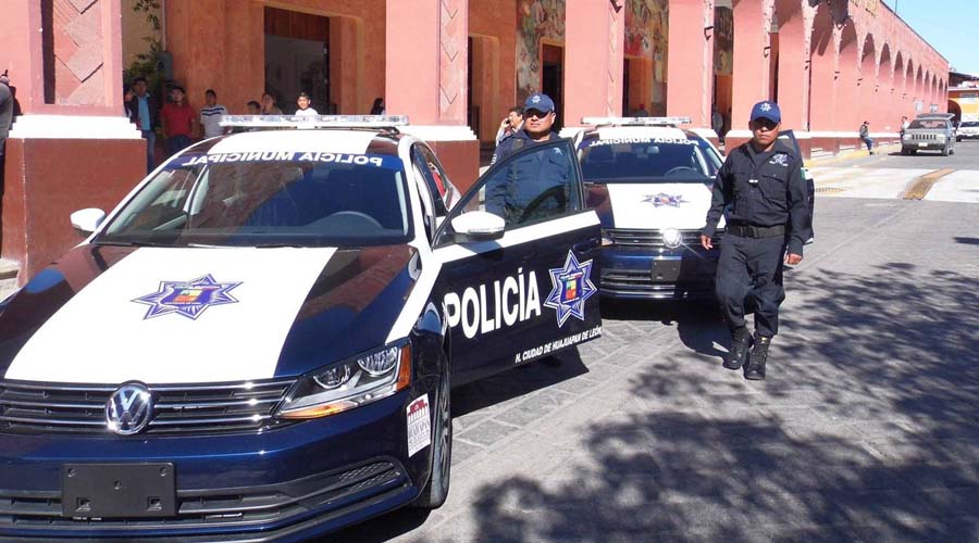 Jovencitas riñen en parque de Huajuapan