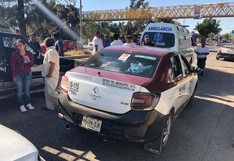Video: Dos rounds entre taxista y particular en Pueblo Nuevo | El Imparcial de Oaxaca