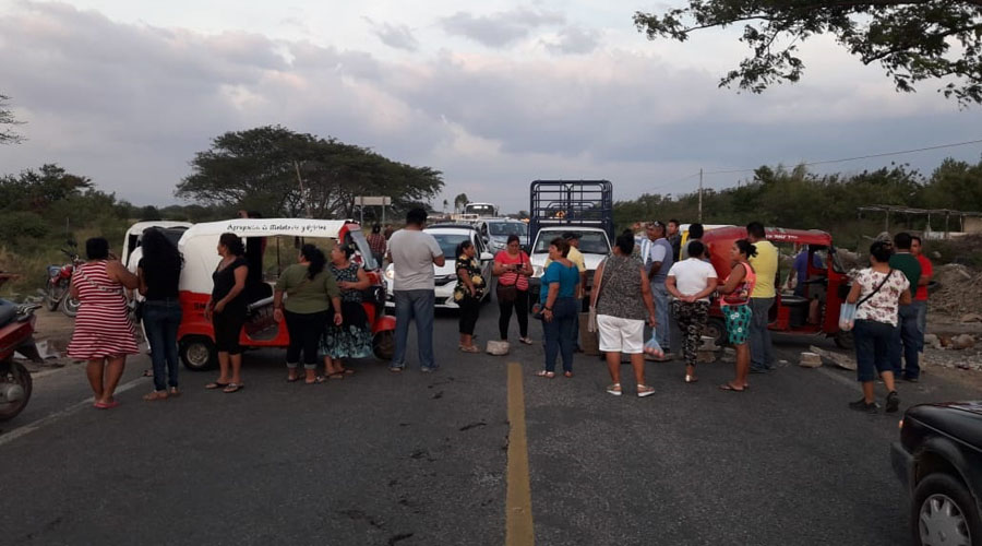 Damnificados piden información sobre entrega de apoyos | El Imparcial de Oaxaca