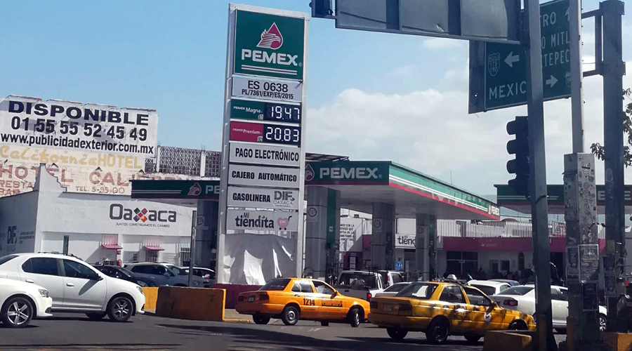 Disminuye precio de gasolina Magna, pero sólo por unos centavos