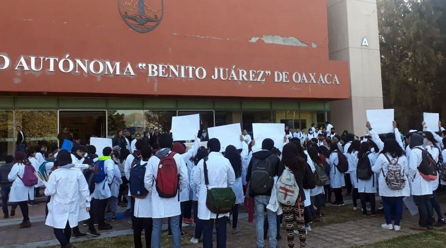Exigen universitarios expulsar a porros de la UABJO | El Imparcial de Oaxaca