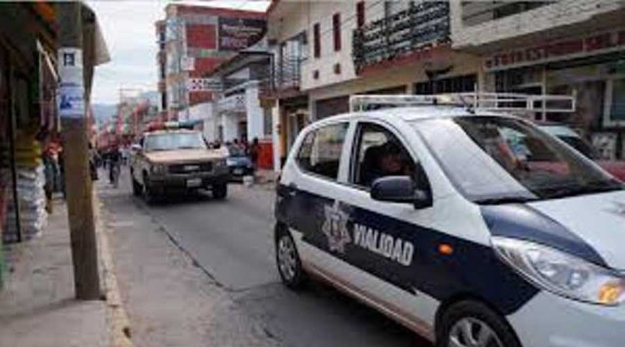 Sorprenden a un sujeto dañando unidades de motor en Huajuapan | El Imparcial de Oaxaca