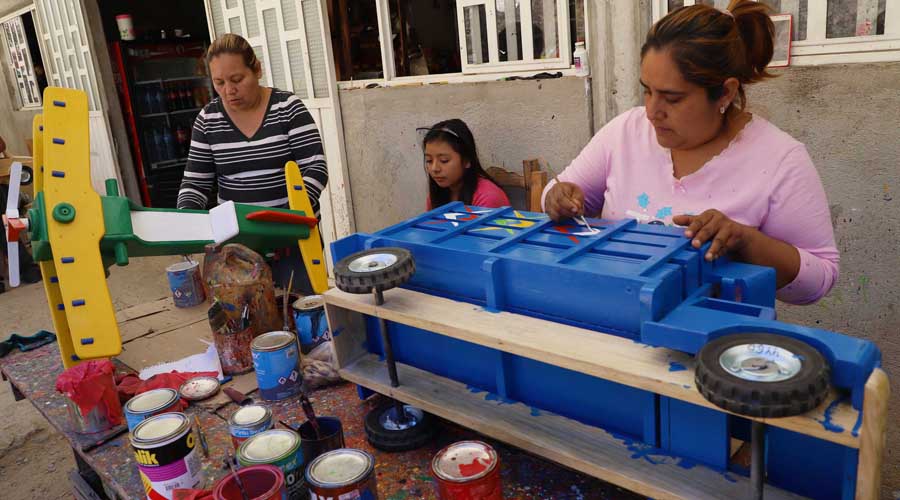 Juguetes de madera: creatividad en las manos de los artesanos de Oaxaca