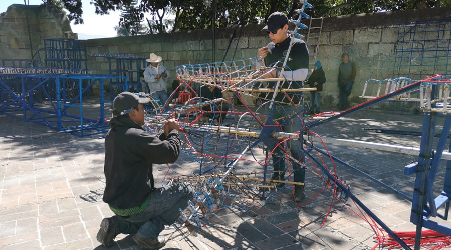 Elaboración y uso de la pirotecnia, trabajo 100 por ciento artesanal | El Imparcial de Oaxaca