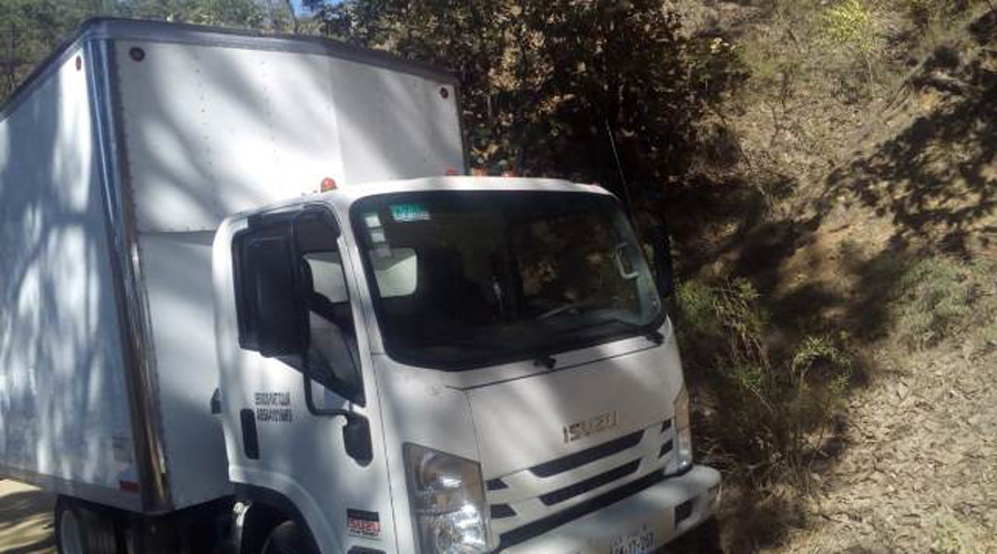 Roban mercancía a camión en camino a la Cieneguilla | El Imparcial de Oaxaca