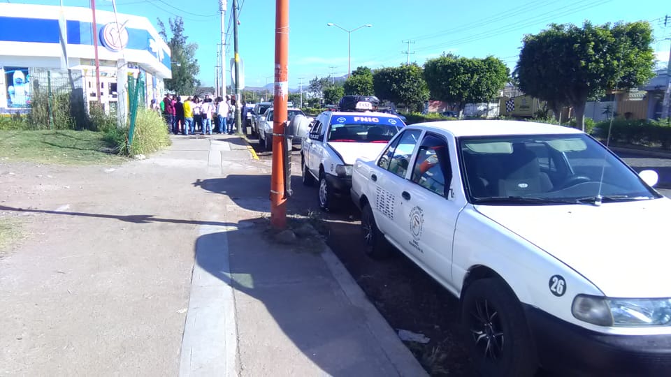 Taxistas inconformes por operativos en Huajuapan de León | El Imparcial de Oaxaca