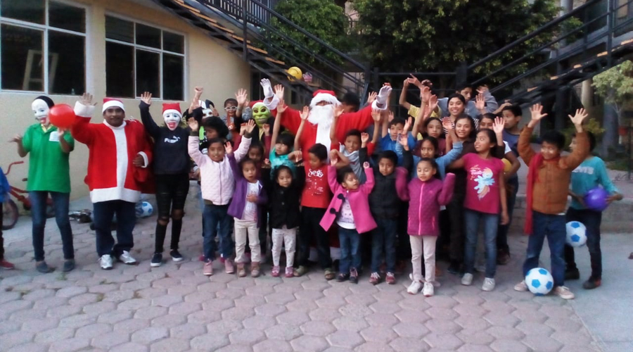 Vecinos Unidos hacen sonreír a los niños | El Imparcial de Oaxaca