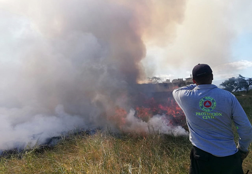 Incendio en Xoxo moviliza a socorristas | El Imparcial de Oaxaca