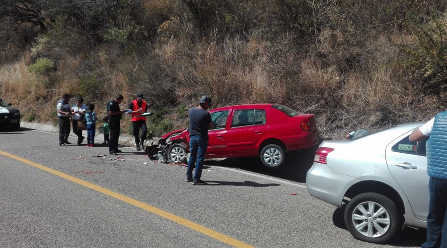 Se registra fuerte accidente en carretera de San Andrés Huayápam | El Imparcial de Oaxaca