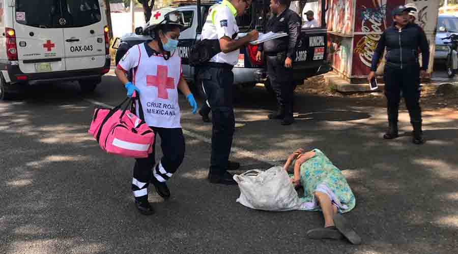 Atropellan a mujer de la tercera edad en San Andrés Huayápam