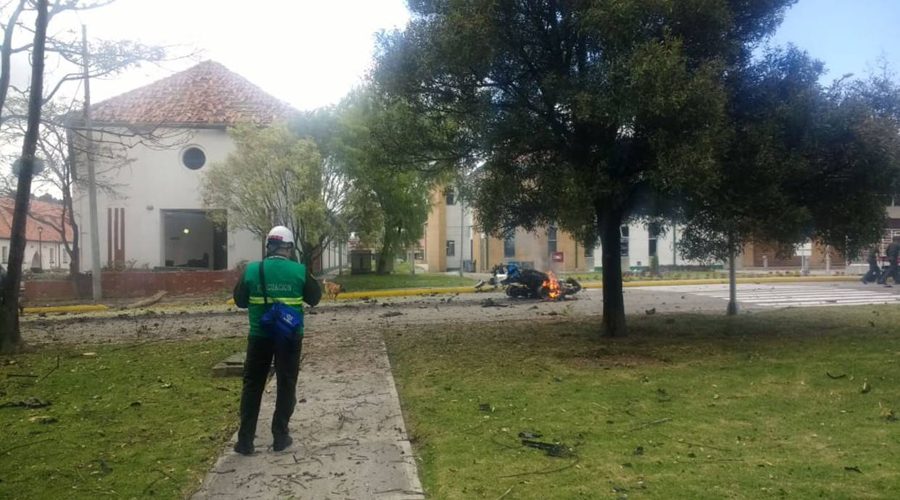Atentado con autobomba deja al menos ocho muertos en capital de Colombia | El Imparcial de Oaxaca
