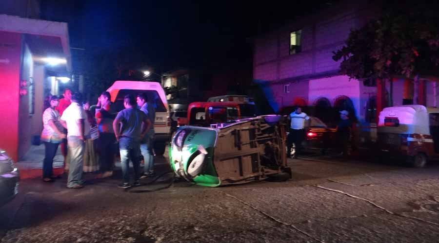 Se registra volcadura de mototaxi en Juchitán