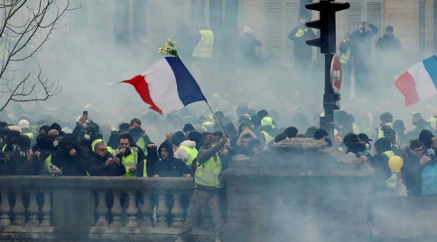 Marchan “chalecos amarillos” en Francia, con disturbios aislados | El Imparcial de Oaxaca