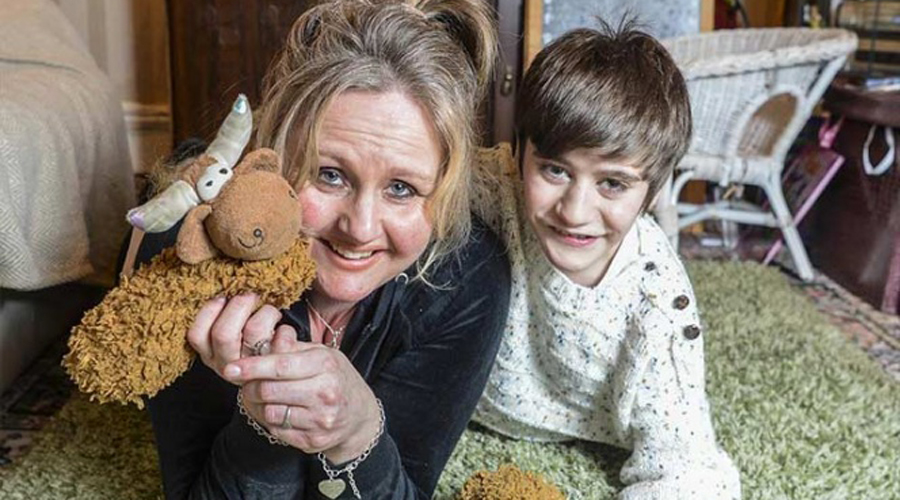 Niño tiene riñón en la pierna por rara mutación genética