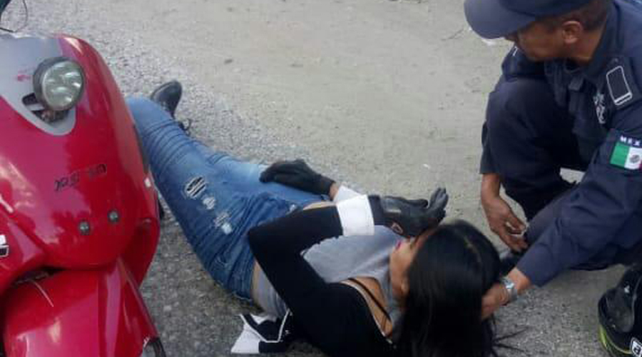 Se lesiona motociclista al derrapar sobre Calzada Madero | El Imparcial de Oaxaca
