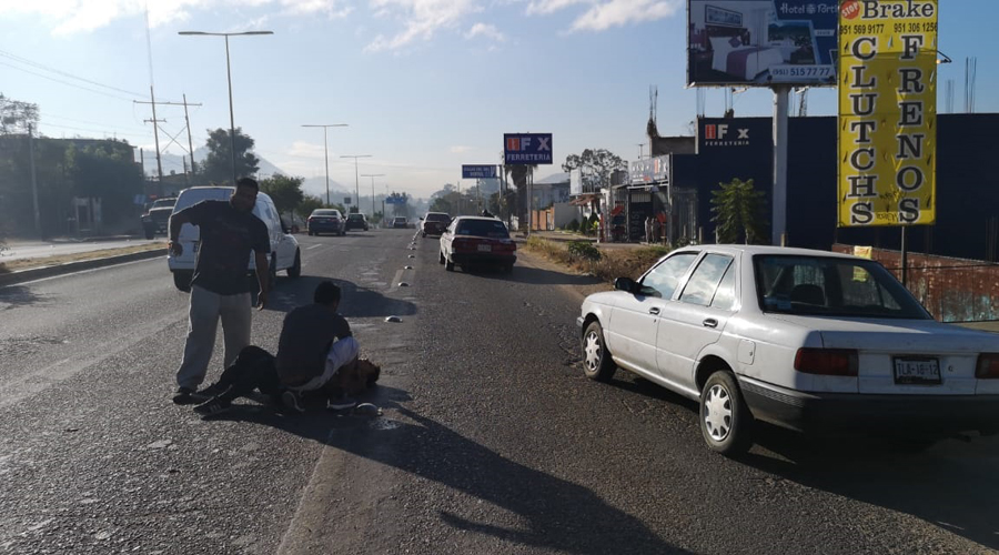 Derrapa motociclista en carretera de San Pablo Etla | El Imparcial de Oaxaca