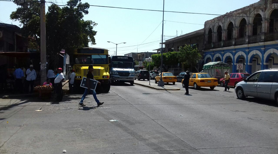 Buscan resolución para problema del transporte público en Salina Cruz | El Imparcial de Oaxaca