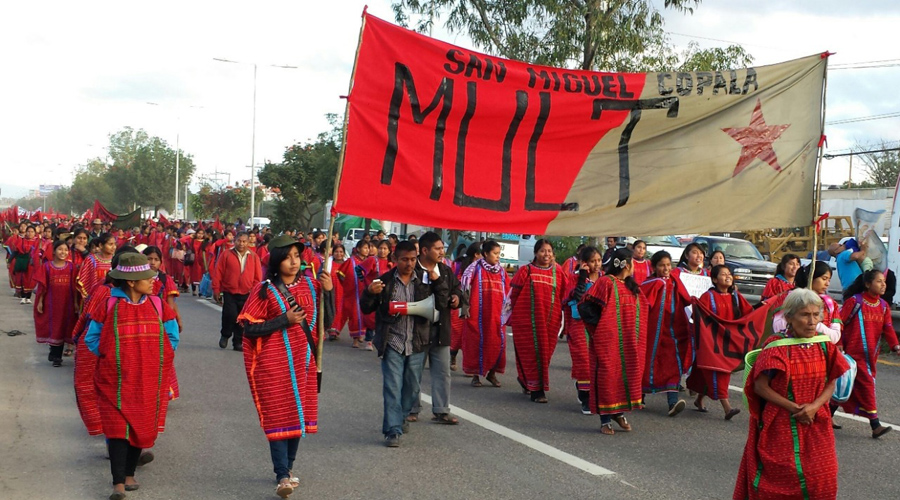 Buscan triquis  sacar del rezago  a sus comunidades | El Imparcial de Oaxaca