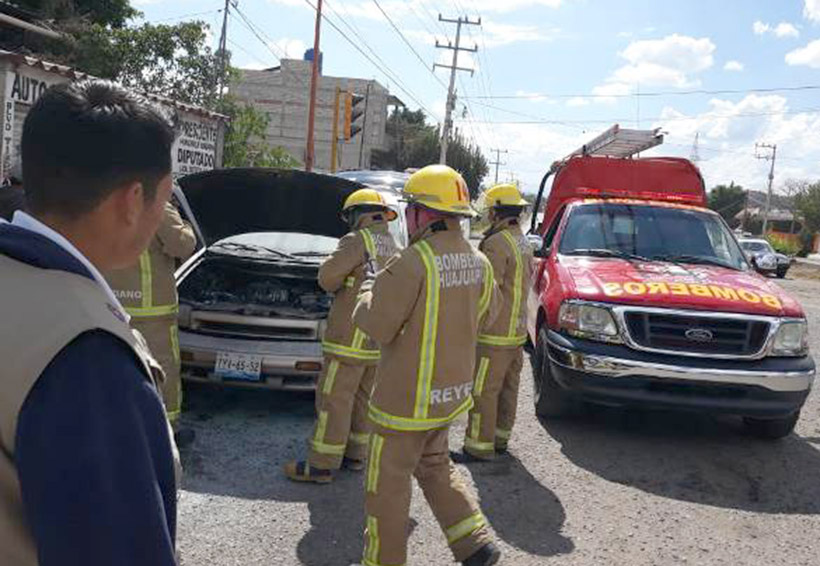 Daños materiales deja incendio de un vehículo | El Imparcial de Oaxaca