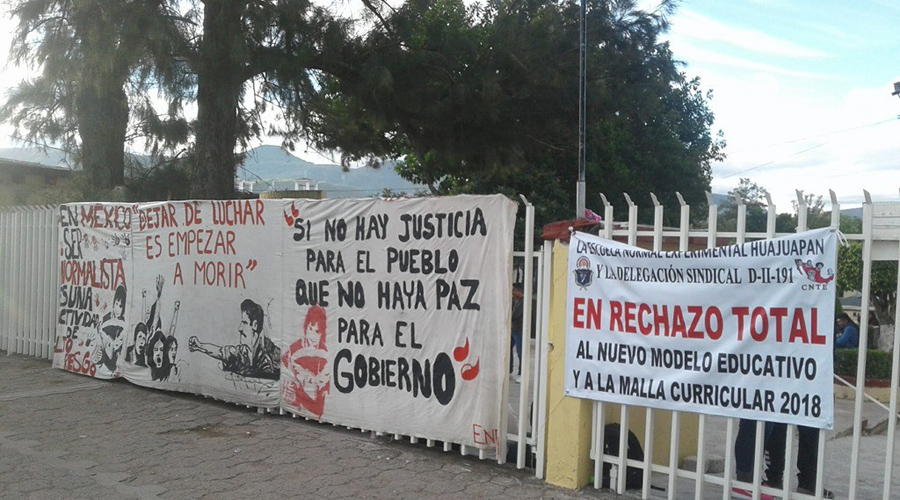 Estudiantes de la Escuela Normal Experimental en Huajuapan se sumaron al paro estatal | El Imparcial de Oaxaca
