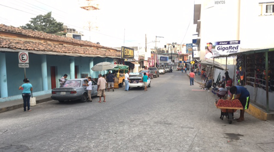 Piden locatarios  de la Costa reordenamiento de comercio | El Imparcial de Oaxaca