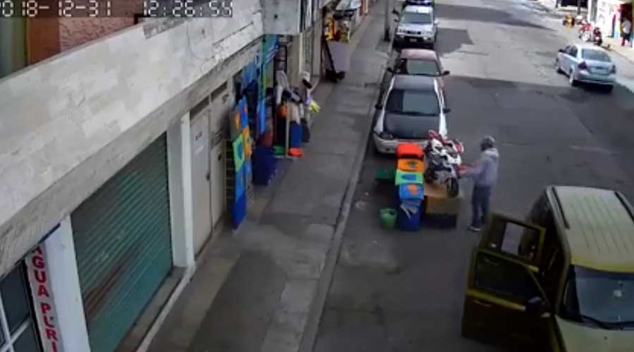 Video: “Reyes Magos” roban moto de juguete | El Imparcial de Oaxaca