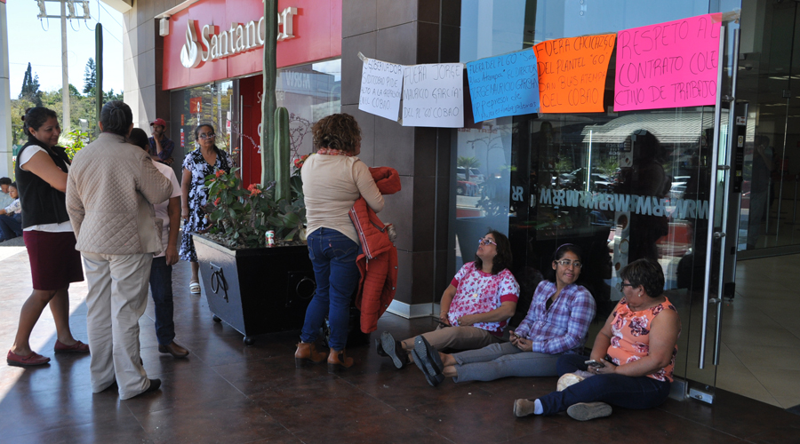 Denuncia SITCOBAO hostigamiento laboral | El Imparcial de Oaxaca