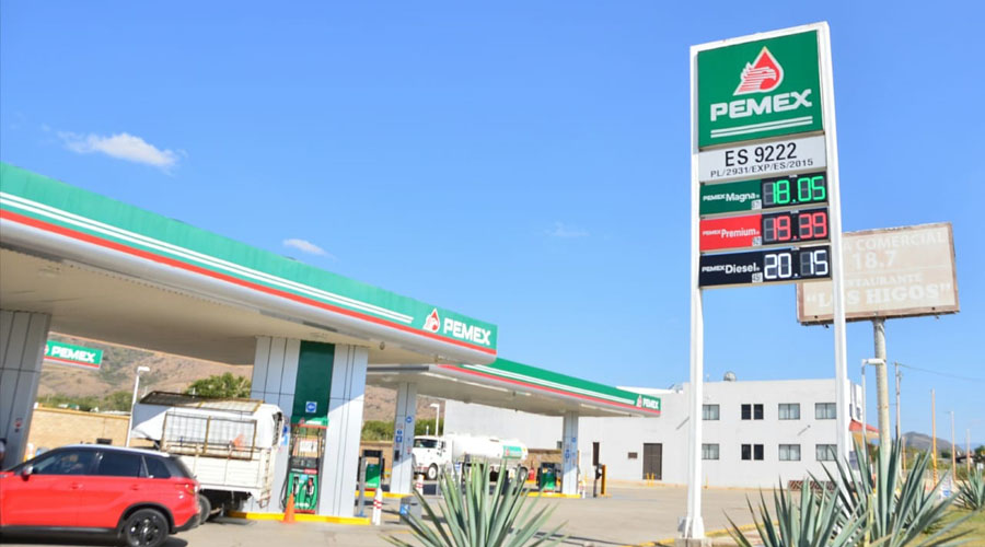 Reportan compras de pánico en Oaxaca, Pemex garantiza abasto
