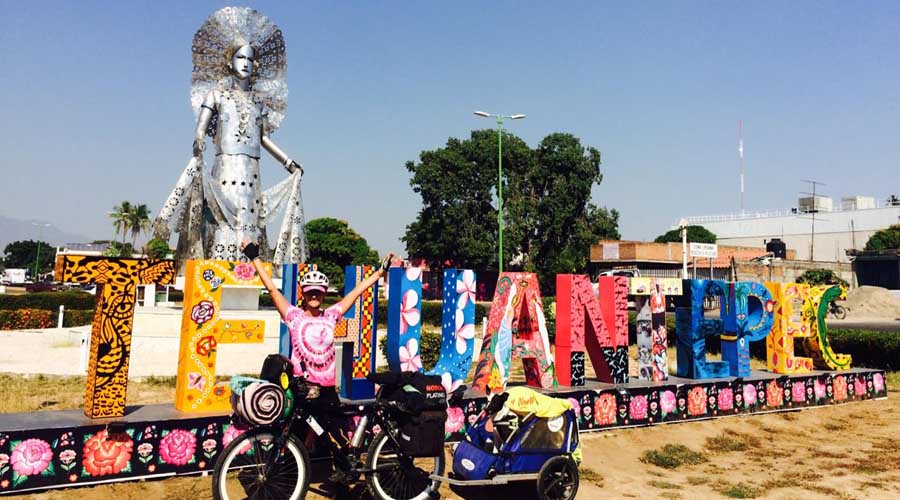 Coahuilense recorre el país en bicicleta