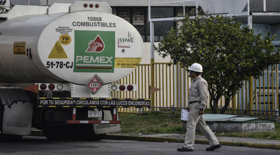 Fitch baja 2 niveles la calificación de Pemex | El Imparcial de Oaxaca
