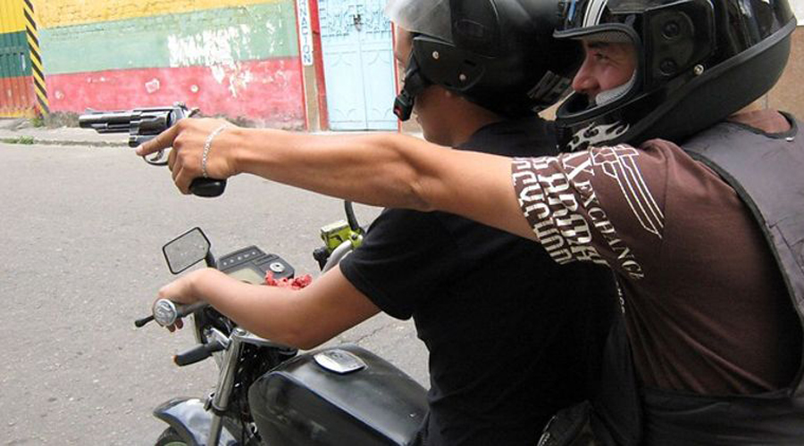 Con disparos al aire intentan despojar a mujer de su moto | El Imparcial de Oaxaca