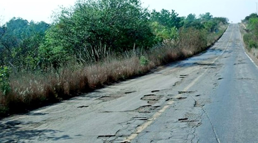 Pretenden mejorar las carreteras de la Mixteca de Oaxaca