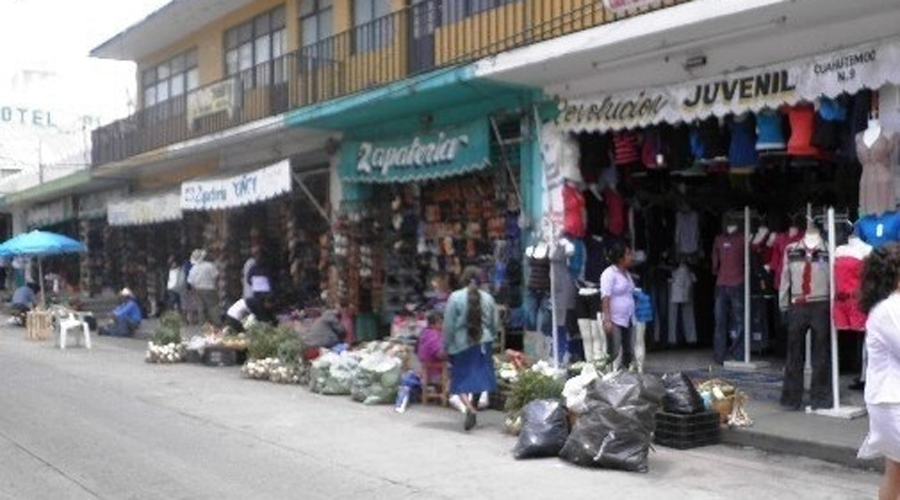 Comerciantes invaden espacios públicos en  Huajuapan de León | El Imparcial de Oaxaca