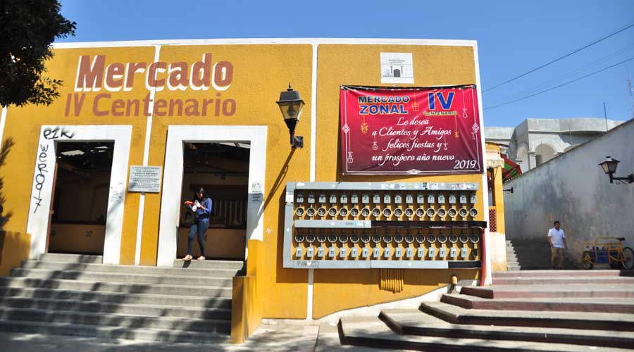 Piden locatarios  de Oaxaca mayor impulso al mercado  “IV Centenario”
