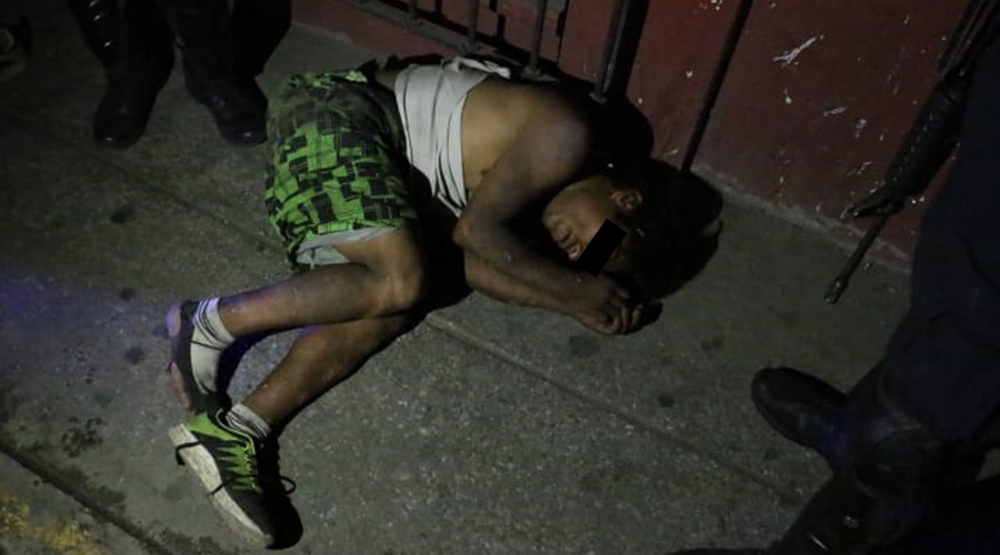 Vecinos detienen y golpean a ladrón en el centro de Oaxaca