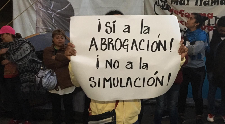Jubilados de la Sección 22 de Tuxtepec, se suman a las protestas en la CDMX | El Imparcial de Oaxaca