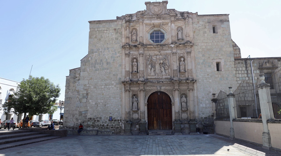 Recuperan explanada de la Iglesia de San Agustín en Oaxaca | El Imparcial de Oaxaca