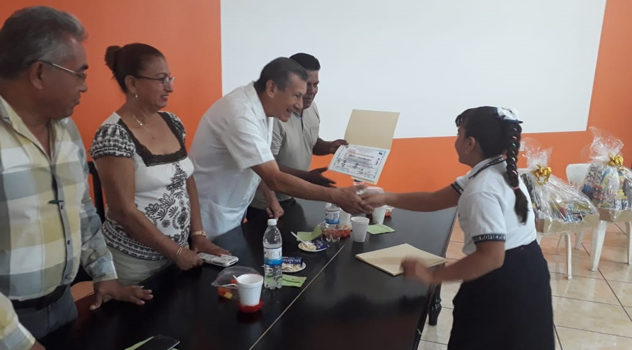 Ximena Caballero 2º lugar en oratoria en el Istmo de Oaxaca | El Imparcial de Oaxaca