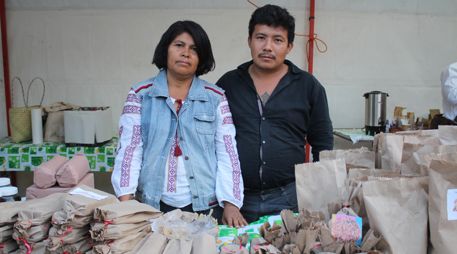 Demandan espacios  dignos para productores | El Imparcial de Oaxaca
