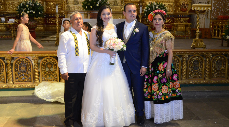 Roberto y Graciela celebran su boda