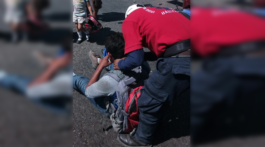 Atropella taxi foráneo a motociclista en la capital oaxaqueña | El Imparcial de Oaxaca