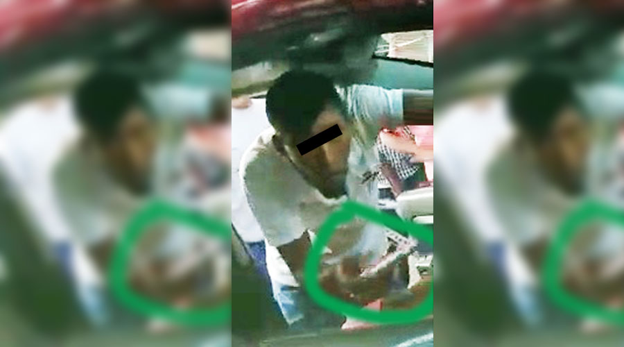 Videograban a ladrón durante accidente vial en Símbolos Patrios | El Imparcial de Oaxaca