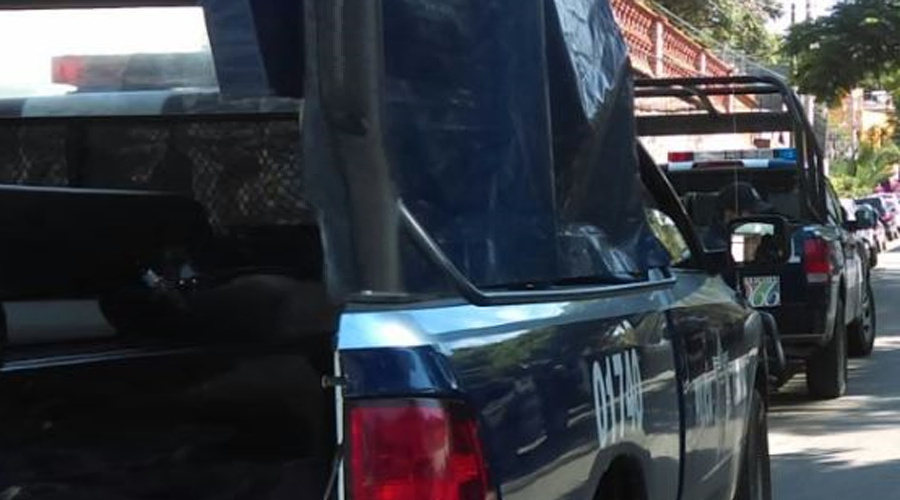 Detienen a dos delincuentes que viajaban en camioneta robada | El Imparcial de Oaxaca
