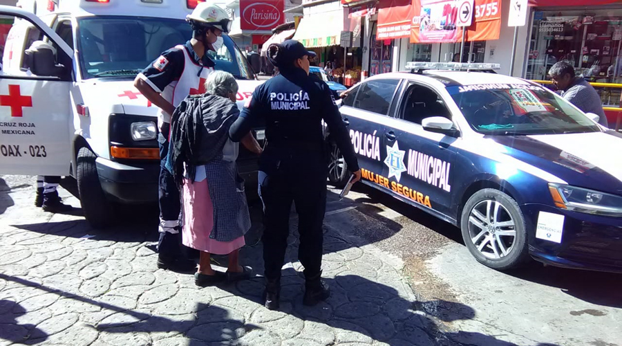 Se lesiona mujer de la tercera edad tras sufrir caída | El Imparcial de Oaxaca