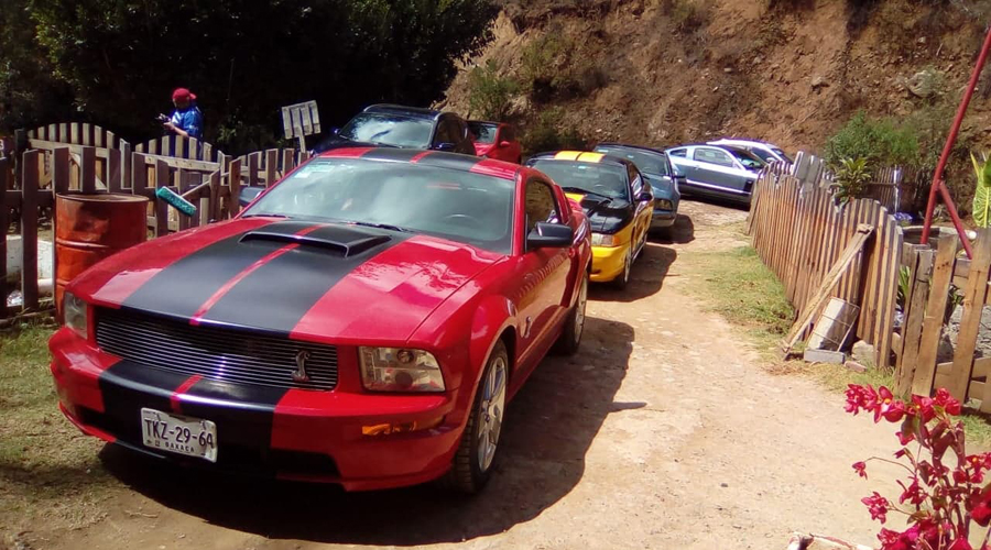 Desfilan los Mustang en la Verde Antequera | El Imparcial de Oaxaca