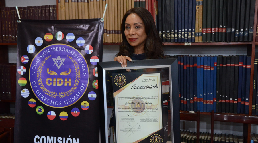 Alma Nicolás, es reconocida por su  apoyo y solidaridad con los grupos vulnerables