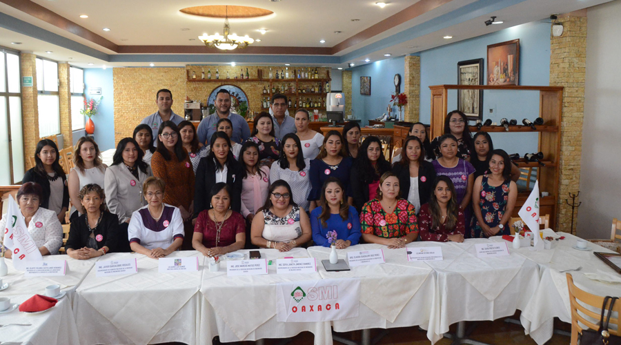 La Sociedad Mexicana de Ingenieros organizó un desayuno para celebran el Día de la Mujer